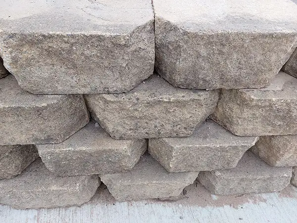 retaining wall blocks